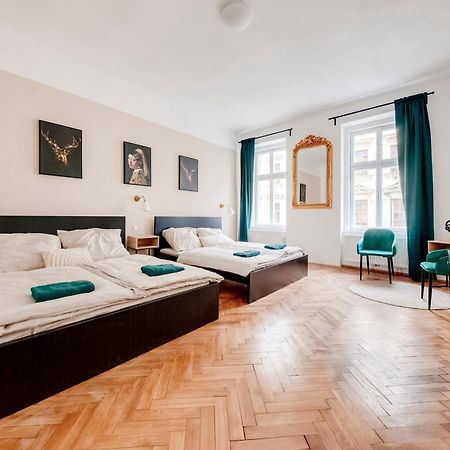 City Center Premium Apartment Prag Eksteriør billede